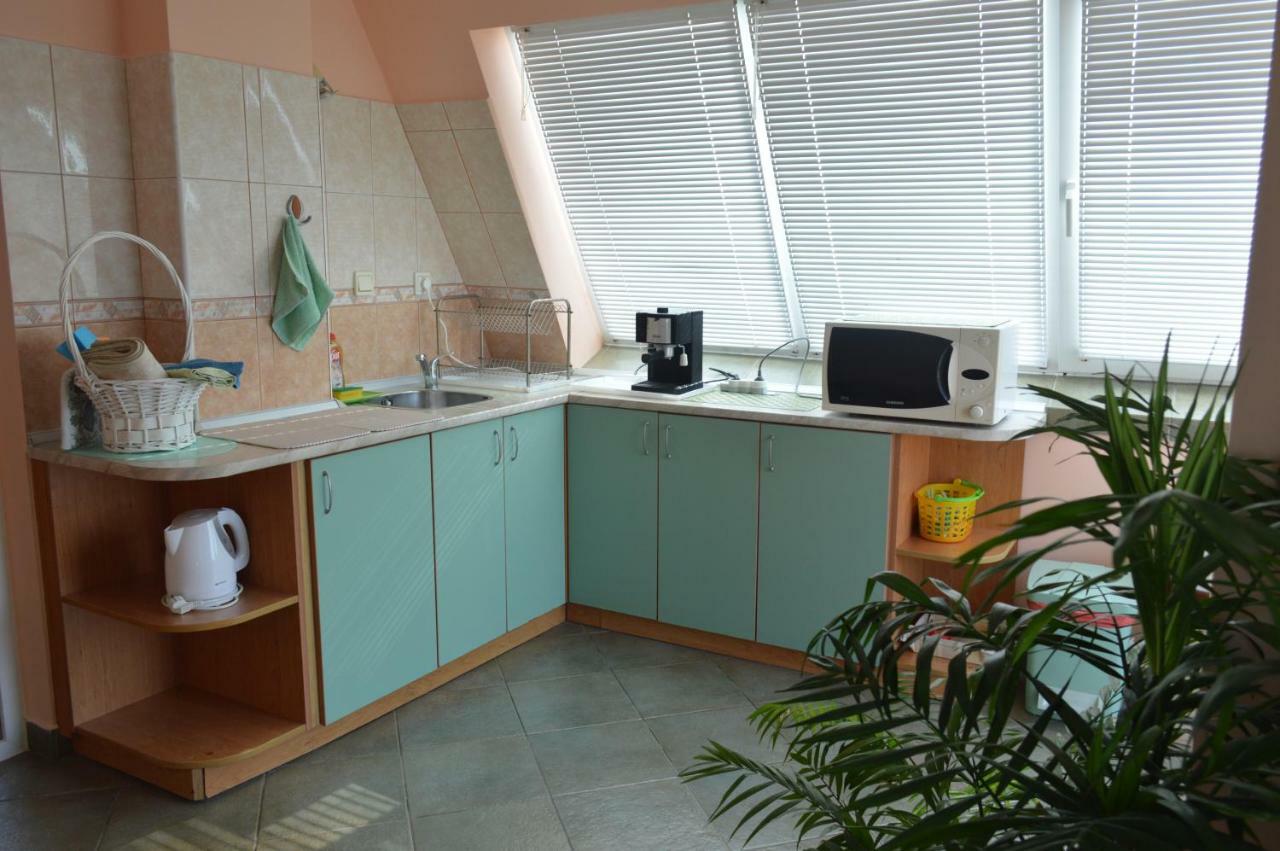 Dimana Hotel Chernomorets Buitenkant foto